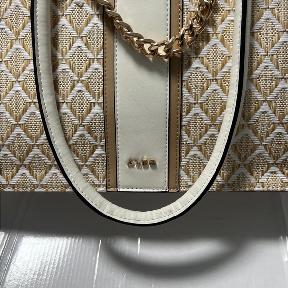 large aldo bag ideal for travel and vacation with single use - Picture 3 of 7
